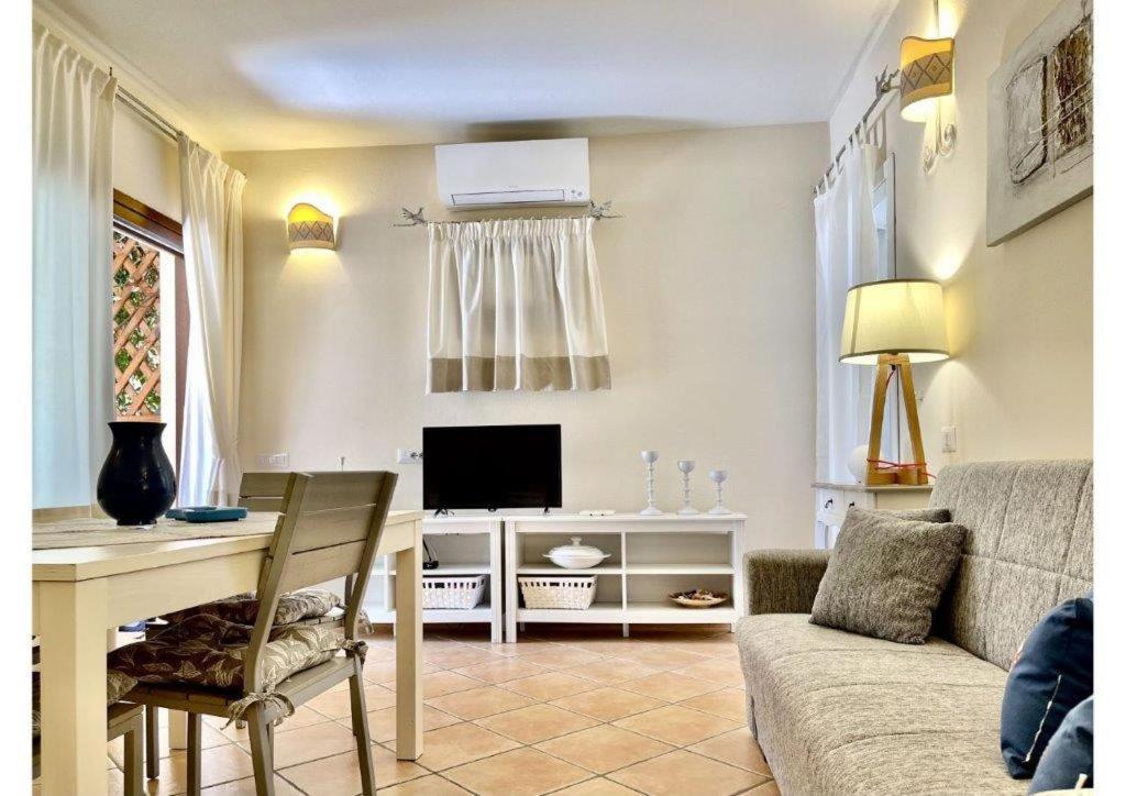 Апартаменты Le Residenze Sul Mare B6 Порто-Оттиолу Экстерьер фото
