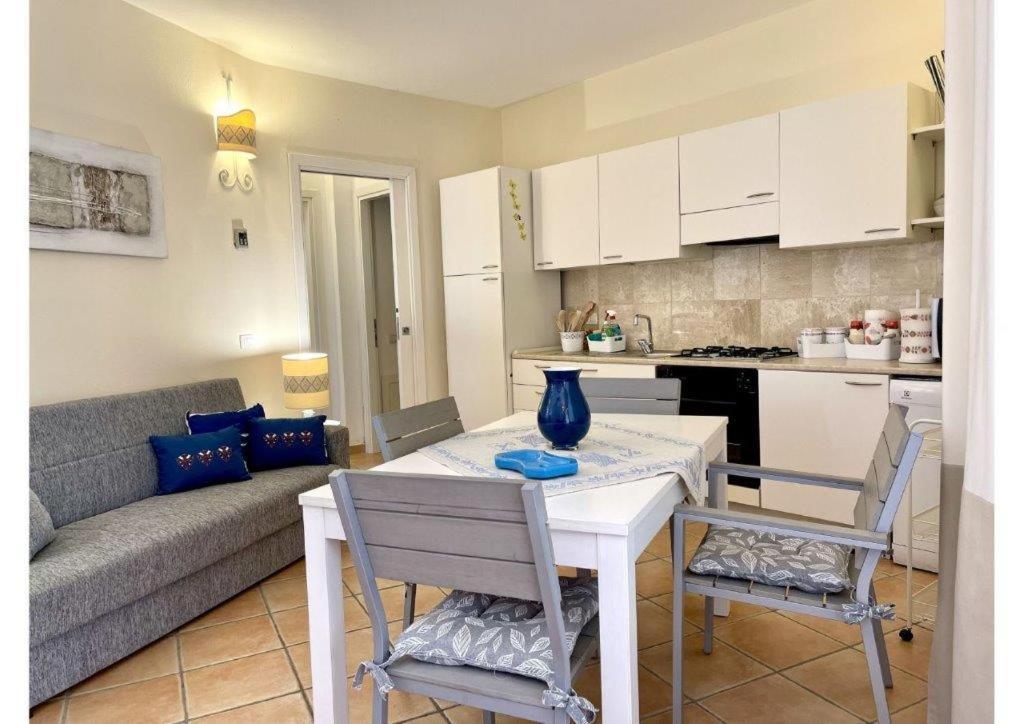 Апартаменты Le Residenze Sul Mare B6 Порто-Оттиолу Экстерьер фото
